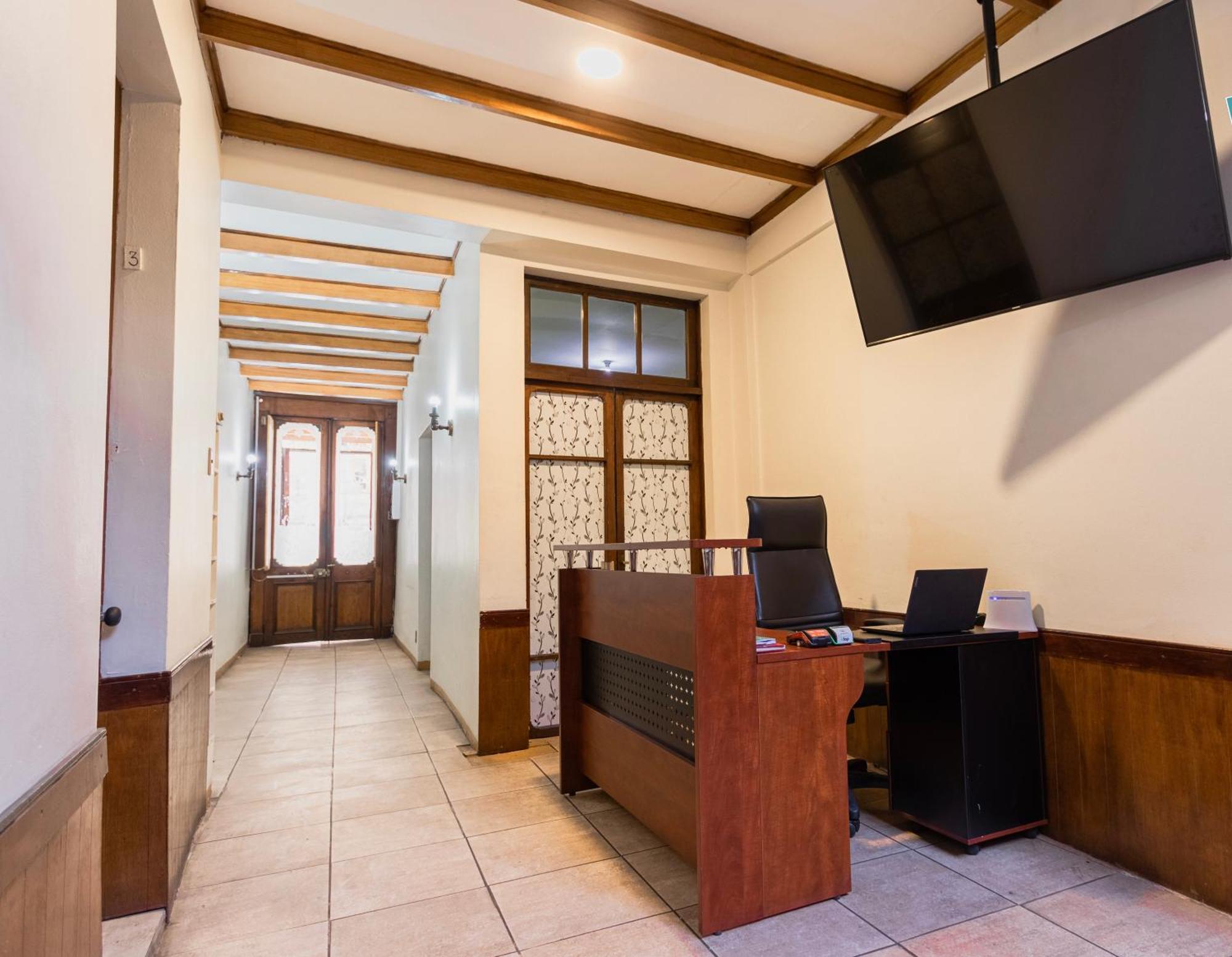 Hostel Santiago Centro ภายนอก รูปภาพ